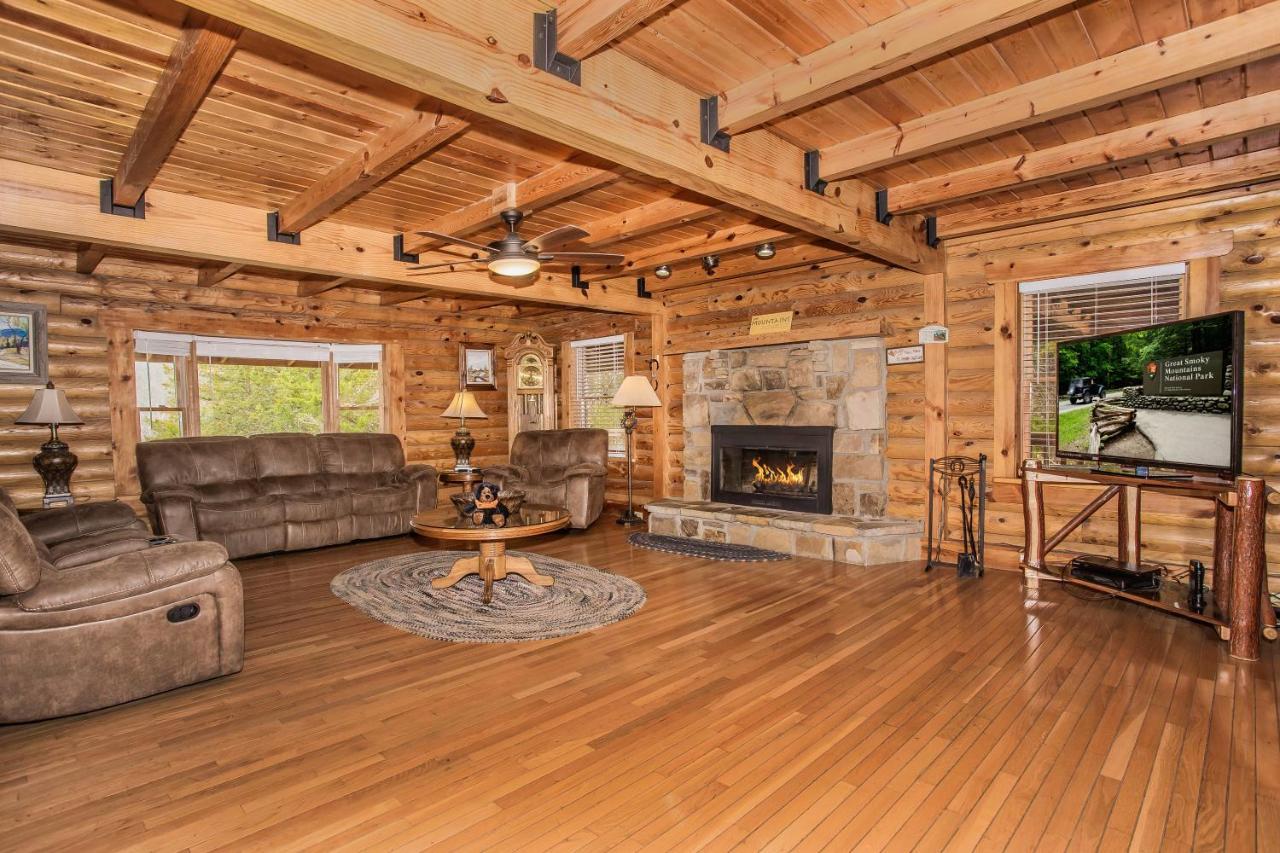 Smoky Bear Lodge With Guest House, Hot Tub, 1089 Free Tickets Each Paid Day, Dollywood And More 세비어빌 외부 사진
