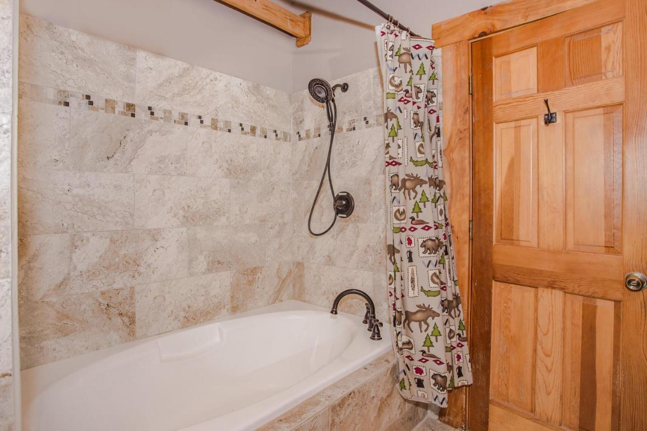 Smoky Bear Lodge With Guest House, Hot Tub, 1089 Free Tickets Each Paid Day, Dollywood And More 세비어빌 외부 사진
