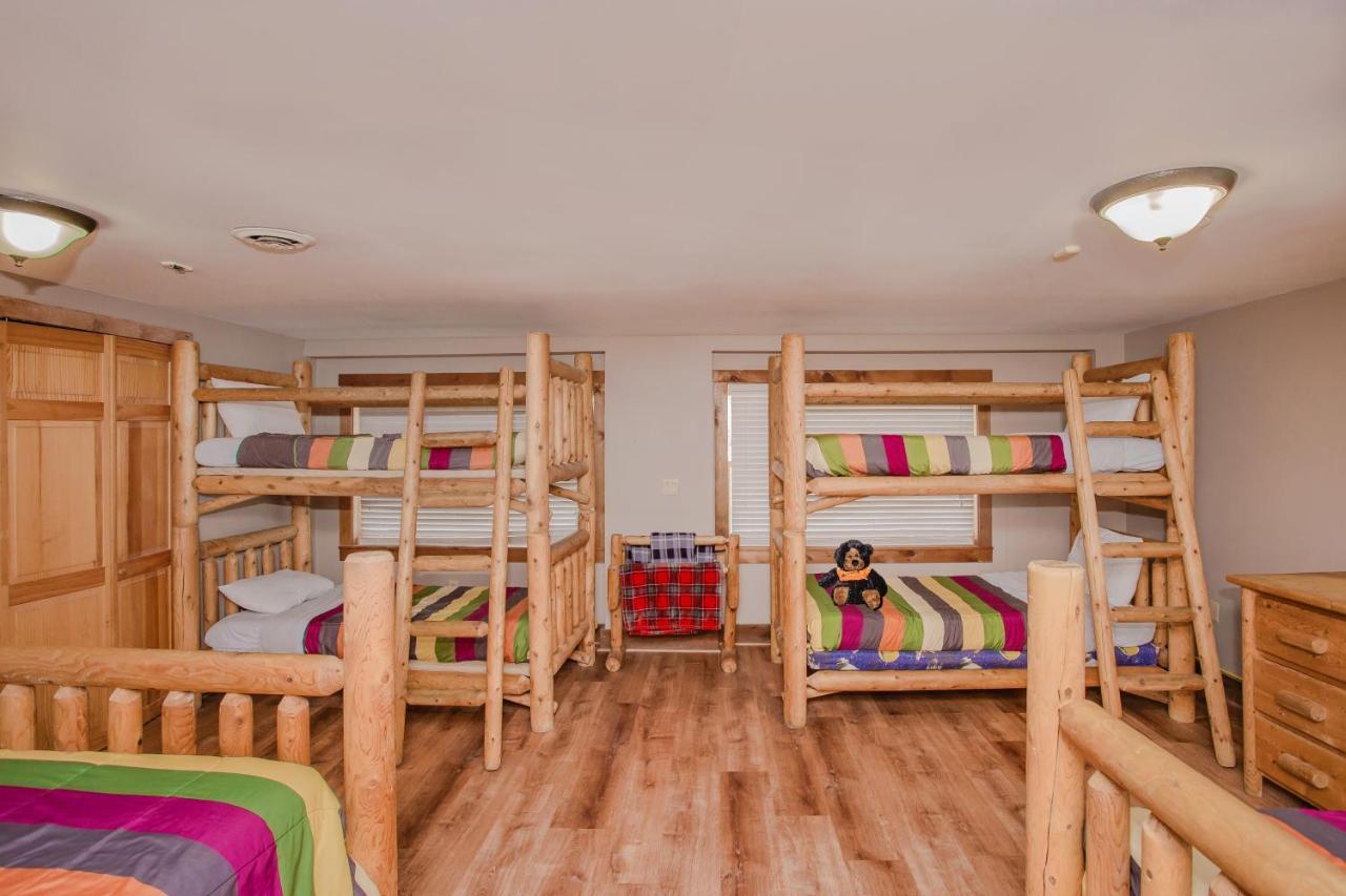 Smoky Bear Lodge With Guest House, Hot Tub, 1089 Free Tickets Each Paid Day, Dollywood And More 세비어빌 외부 사진