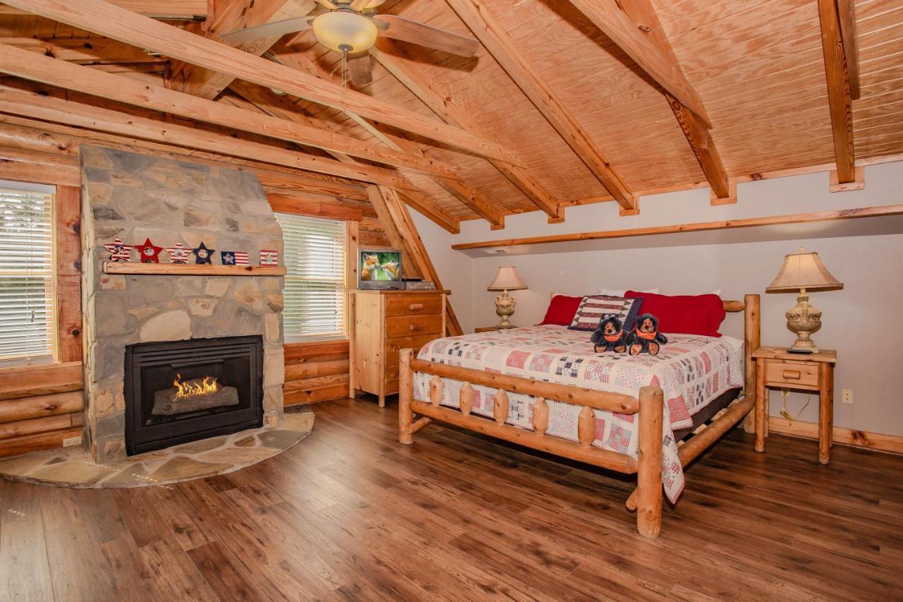 Smoky Bear Lodge With Guest House, Hot Tub, 1089 Free Tickets Each Paid Day, Dollywood And More 세비어빌 외부 사진
